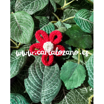Flor de tricot ROJO