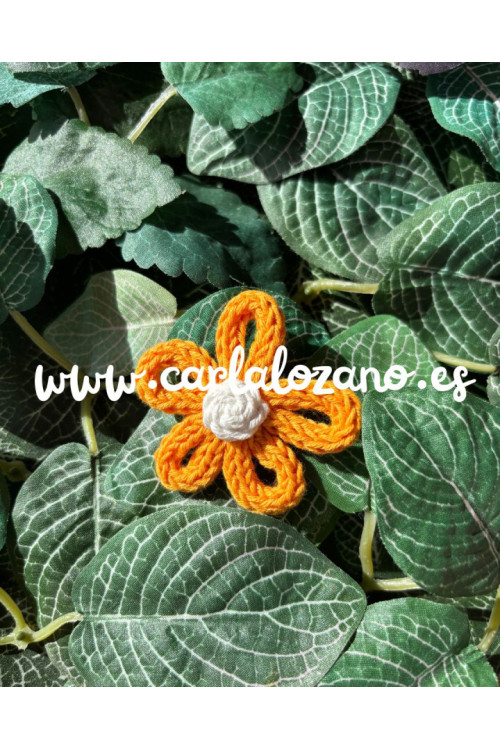 Flor de tricot NARANJA PASTEL