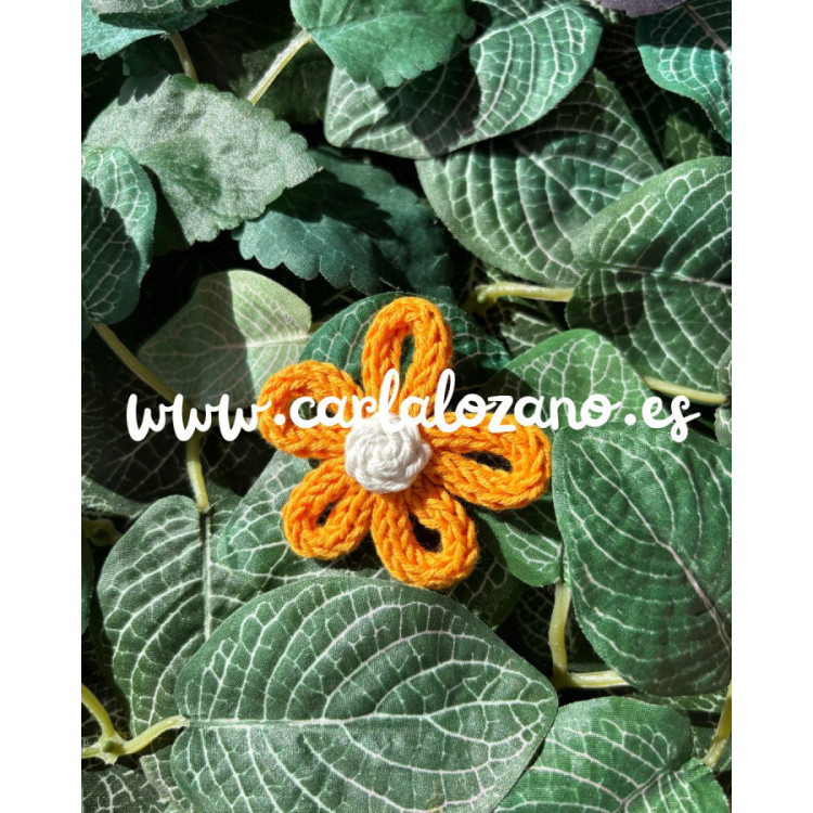 Flor de tricot NARANJA PASTEL
