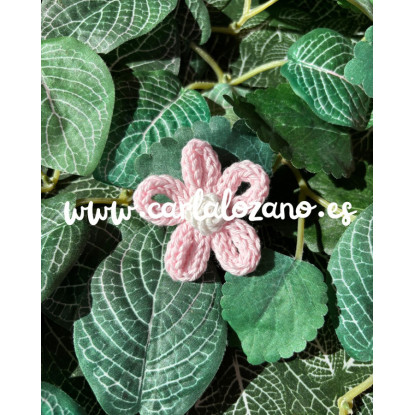 Flor de tricot ROSA BEBÉ