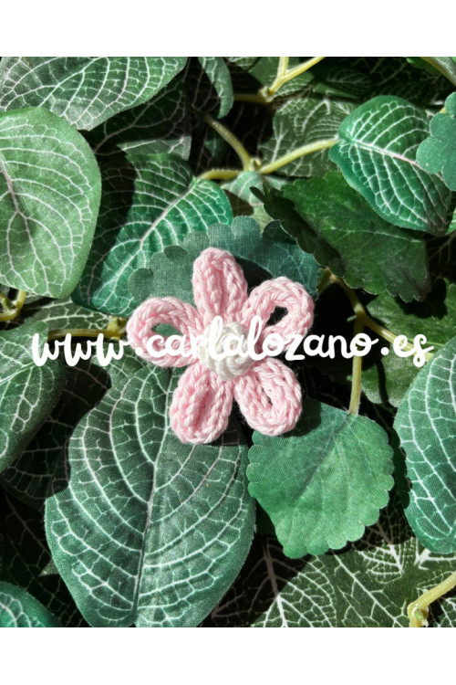 Flor de tricot ROSA BEBÉ